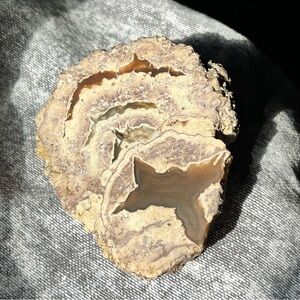 Thunderegg Oregon lava crystal mineral natural home mantle decor gemstone bundle